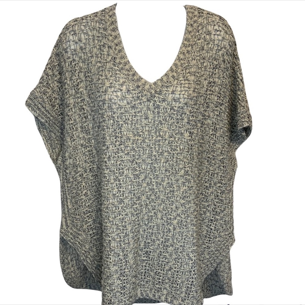 Tommy Bahama crochet knit top